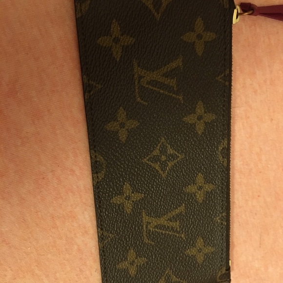 Wallet - Picture 2 of 8